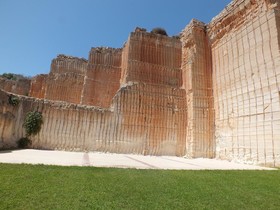Cave Bianche