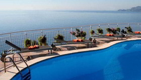 Crystal Sea Hotel