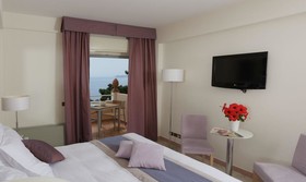 Crystal Sea Hotel