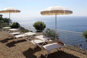 Crystal Sea Hotel