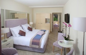 Crystal Sea Hotel