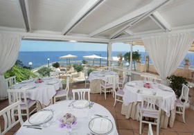 Crystal Sea Hotel