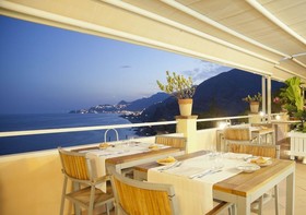 Crystal Sea Hotel