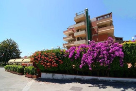 Comeinsicily - Rocce Nere