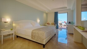 Hellenia Hotel