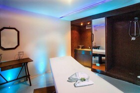 Hellenia Hotel