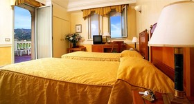 Hellenia Hotel