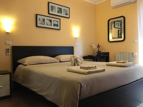 Tano's Bed & Breakfast