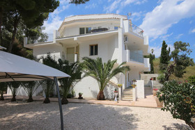 Villa Aurora