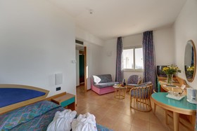 Hotel Antares