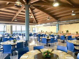 Serenusa Resort