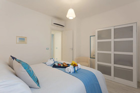 Acqua Azzurra Holiday Home
