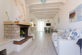 Acqua Azzurra Holiday Home