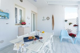 Acqua Azzurra Holiday Home