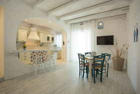 Acqua Azzurra Holiday Home