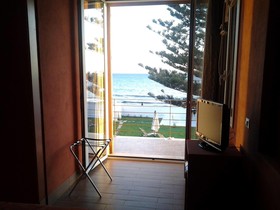 Suite Beach B&B and Club