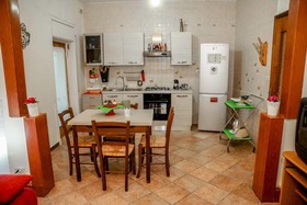 Aitna House
