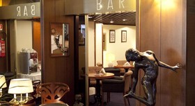 Royal Palace Hotel