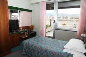 Royal Palace Hotel
