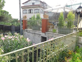 Althea Etna Garden