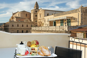Hotel Porta Reale