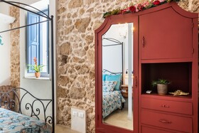 Micha El Garden