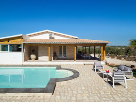 Villa Kika