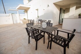 IzzHome Bella Vita Superior Room