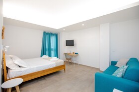 IzzHome Bella Vita Superior Room