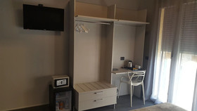 Alma Hotel