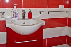 B&B Panormos