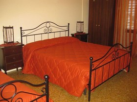 B&B Politeama Square