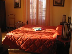 B&B Politeama Square