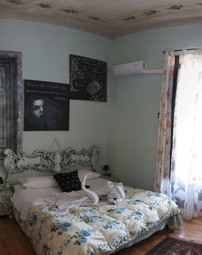 Camelot Bed & Breakfast