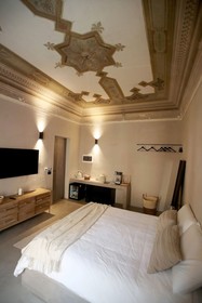 Casa Nostra Luxury Suites