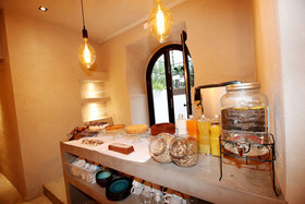 Casa Nostra Luxury Suites