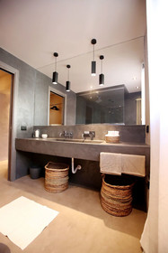 Casa Nostra Luxury Suites