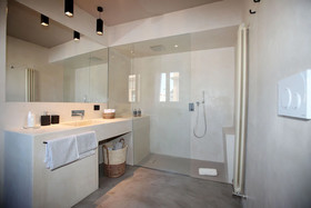 Casa Nostra Luxury Suites