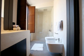 Casa Nostra Luxury Suites