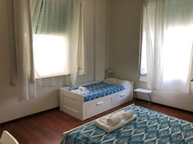Castelnuovo Rooms & Breakfast