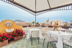 Eurostars Centrale Palace