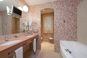 Eurostars Centrale Palace