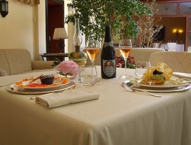 Hotel Federico II Central Palace
