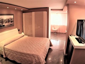 ibis Styles Palermo Cristal