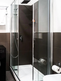 Suite In Center