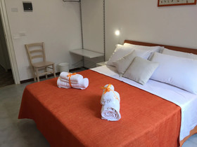 Yoo Room