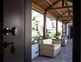 Domus Aurea Resort