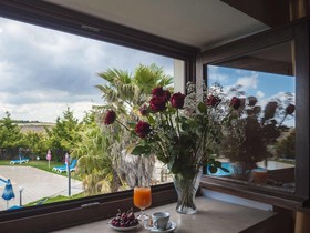 Domus Aurea Resort