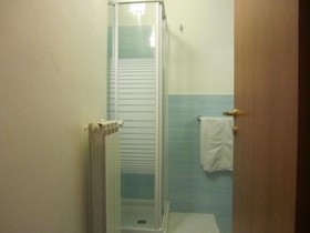Hostel H24