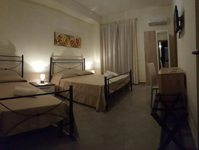 Samira - Rooms & Breakfast